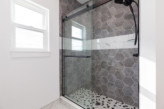 4823 Thompson Heights Drive, Adrian, MI 49221