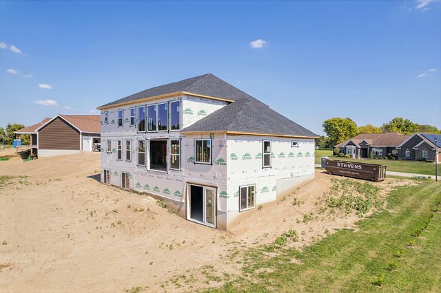 4823 Thompson Heights Drive, Adrian, MI 49221