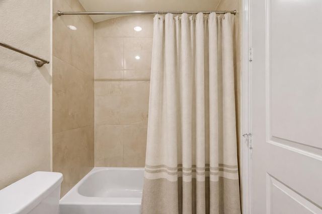 705 Delano Street, Houston, TX 77003