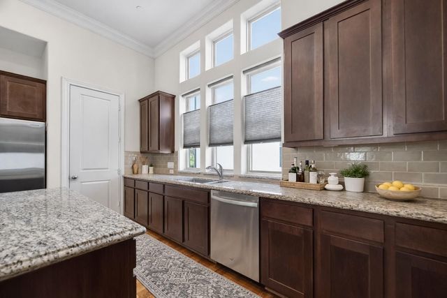 705 Delano Street, Houston, TX 77003