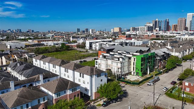 705 Delano Street, Houston, TX 77003