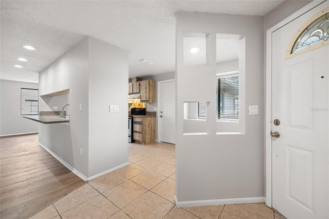 627 TIMBER BAY CIRCLE W, Oldsmar, FL 34677