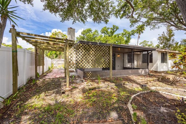 627 TIMBER BAY CIRCLE W, Oldsmar, FL 34677