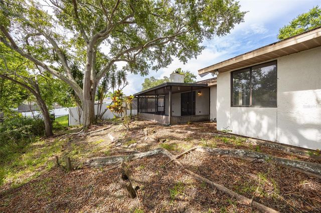 627 TIMBER BAY CIRCLE W, Oldsmar, FL 34677