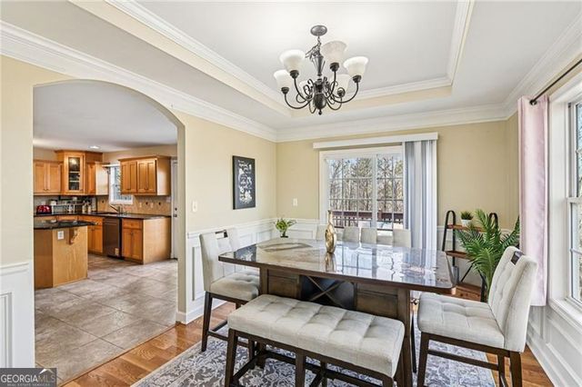 132 Hammond Drive, Canton, GA 30114