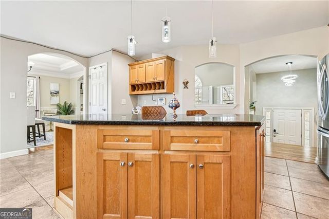 132 Hammond Drive, Canton, GA 30114