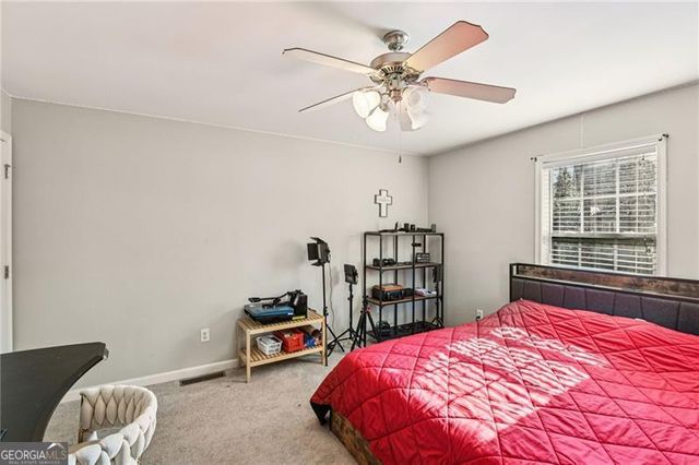 132 Hammond Drive, Canton, GA 30114