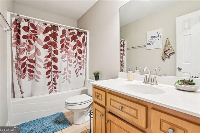 132 Hammond Drive, Canton, GA 30114