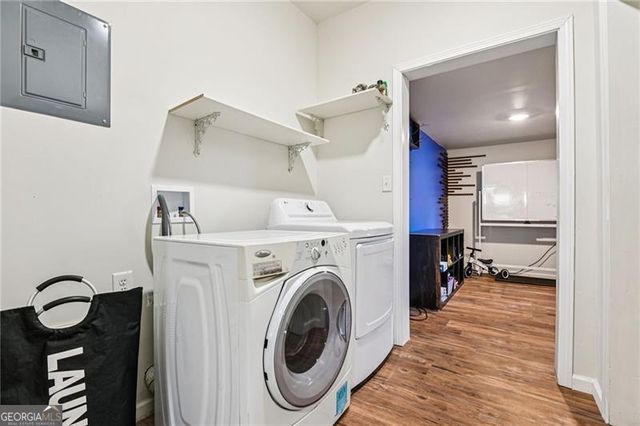 132 Hammond Drive, Canton, GA 30114