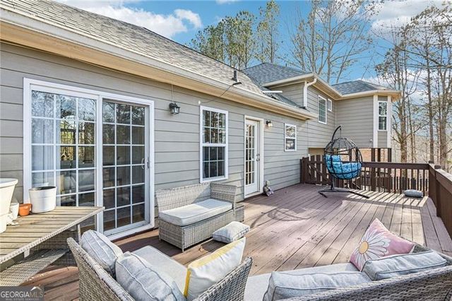 132 Hammond Drive, Canton, GA 30114