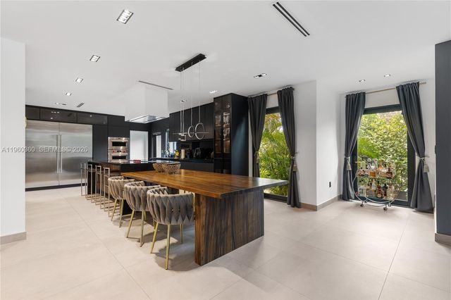 63 SW 31st Rd, Miami, FL 33129