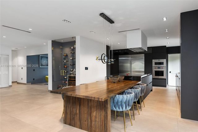 63 SW 31st Rd, Miami, FL 33129