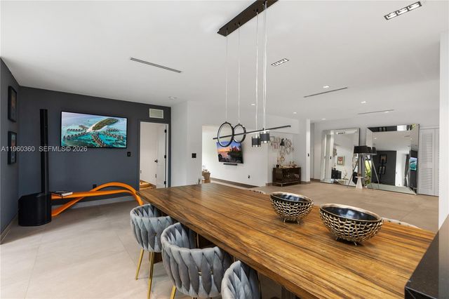 63 SW 31st Rd, Miami, FL 33129