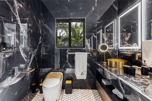 63 SW 31st Rd, Miami, FL 33129