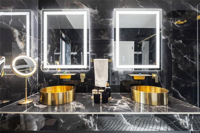 63 SW 31st Rd, Miami, FL 33129