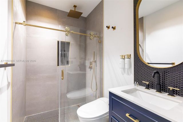 63 SW 31st Rd, Miami, FL 33129