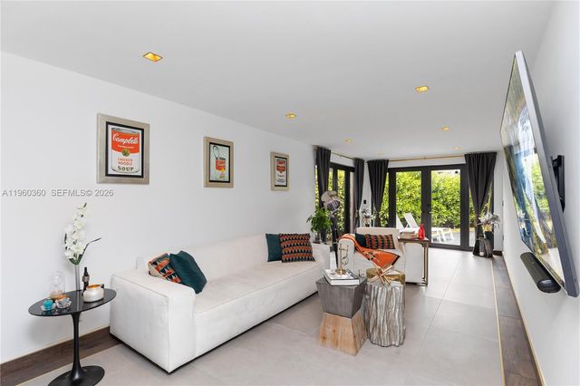 63 SW 31st Rd, Miami, FL 33129