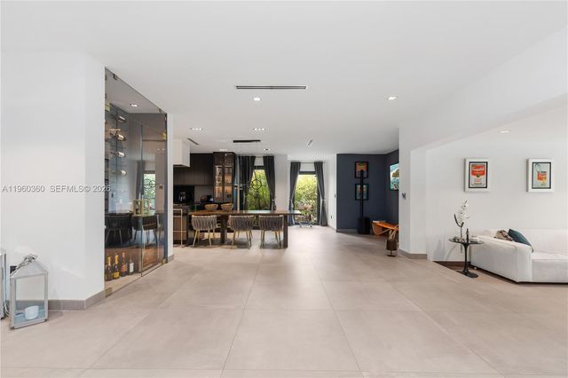 63 SW 31st Rd, Miami, FL 33129