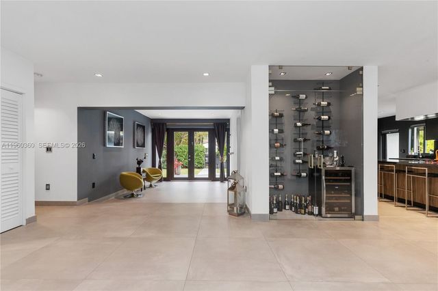 63 SW 31st Rd, Miami, FL 33129