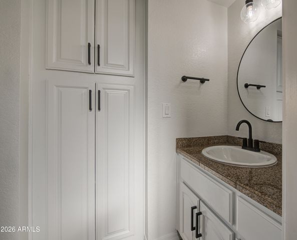 2228 N 52ND Street 241, Phoenix, AZ 85008