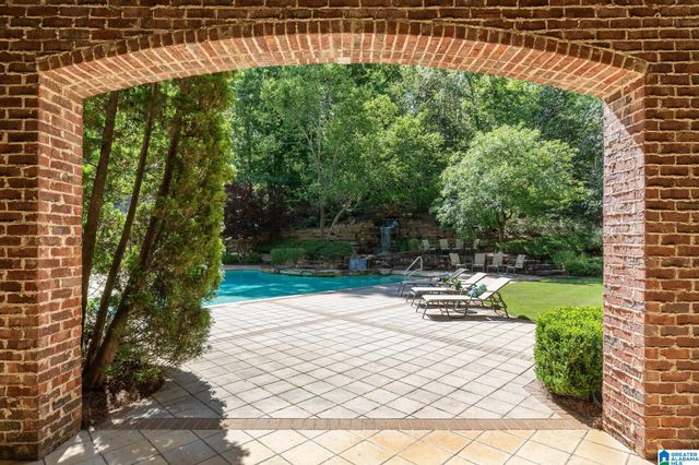 487 SPRING VALLEY DRIVE, Chelsea, AL 35043