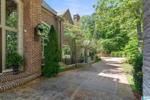 487 SPRING VALLEY DRIVE, Chelsea, AL 35043