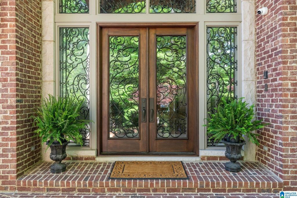 487 SPRING VALLEY DRIVE, Chelsea, AL 35043