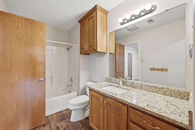 6208 Windsong Drive, Arlington, TX 76001