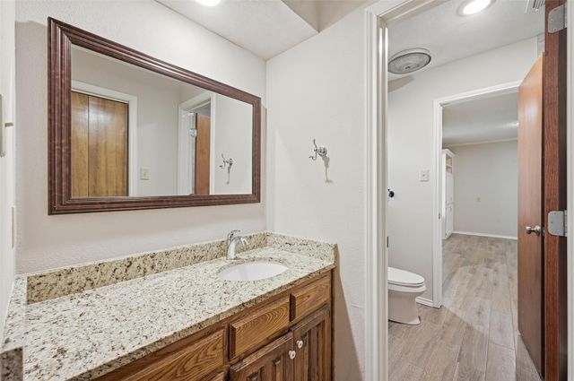 6208 Windsong Drive, Arlington, TX 76001