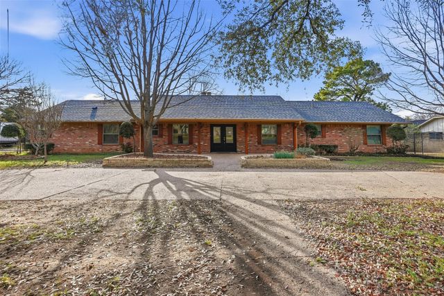 6208 Windsong Drive, Arlington, TX 76001