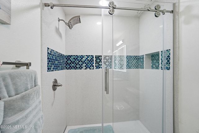 605 FORT WILLIAM Drive, St. Johns, FL 32259