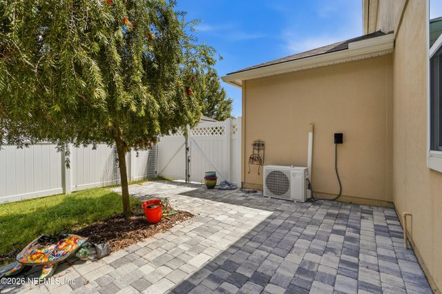 605 FORT WILLIAM Drive, St. Johns, FL 32259