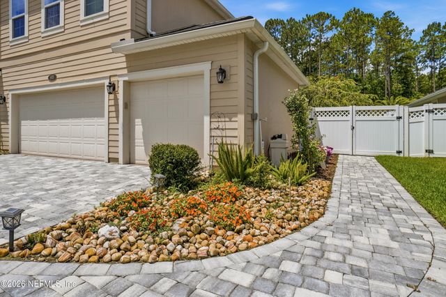 605 FORT WILLIAM Drive, St. Johns, FL 32259