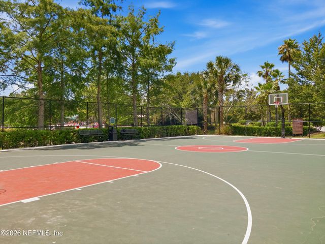 605 FORT WILLIAM Drive, St. Johns, FL 32259
