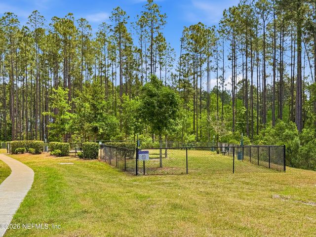 605 FORT WILLIAM Drive, St. Johns, FL 32259