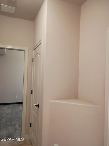 4224 Camelot Heights Drive, El Paso, TX 79912