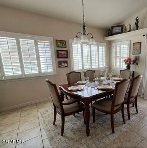 4224 Camelot Heights Drive, El Paso, TX 79912