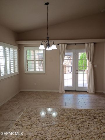 4224 Camelot Heights Drive, El Paso, TX 79912