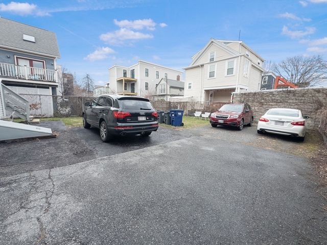 123 Willow Street 123, Cambridge, MA 02141