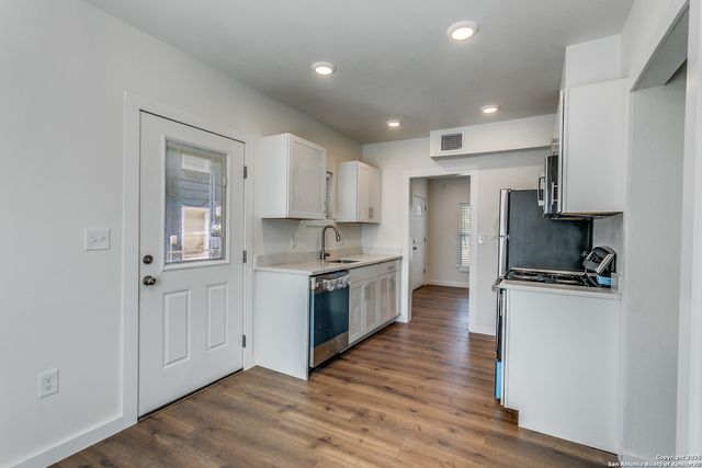 920 McIlvaine, San Antonio, TX 78201