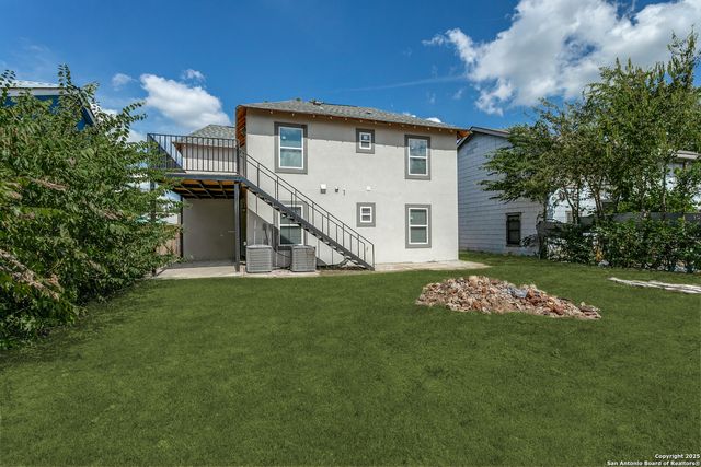 920 McIlvaine, San Antonio, TX 78201