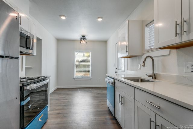 920 McIlvaine, San Antonio, TX 78201