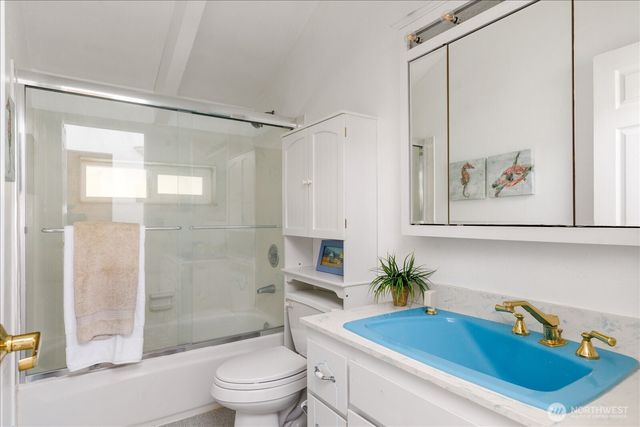 2185 Eastpoint Drive, Langley, WA 98260