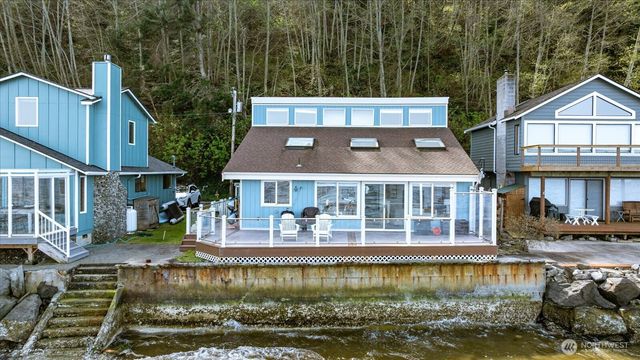 2185 Eastpoint Drive, Langley, WA 98260