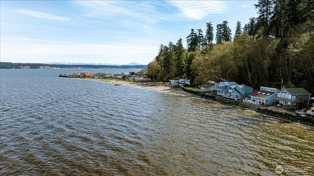 2185 Eastpoint Drive, Langley, WA 98260
