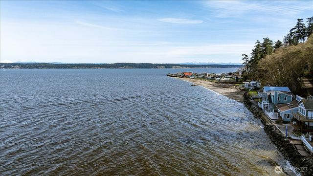 2185 Eastpoint Drive, Langley, WA 98260