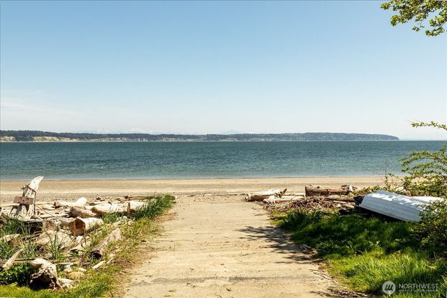 2185 Eastpoint Drive, Langley, WA 98260