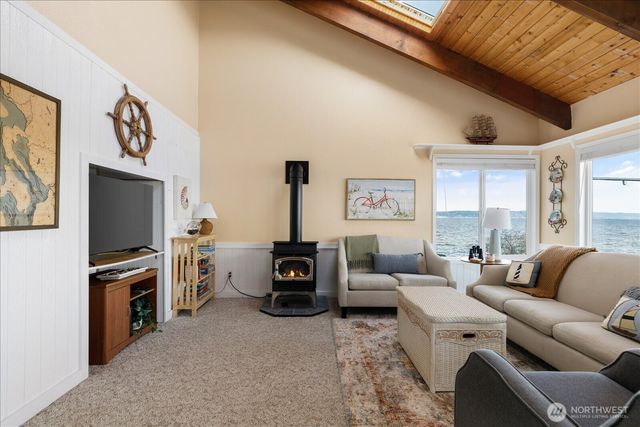 2185 Eastpoint Drive, Langley, WA 98260