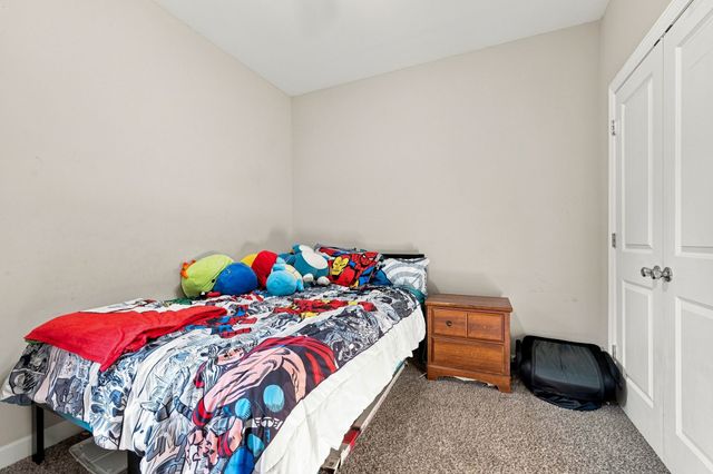 5702 Fox Haven Dr, Nunnelly, TN 37137