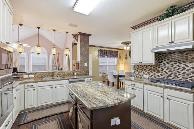 3027 Darlington Drive, Highland Village, TX 75077